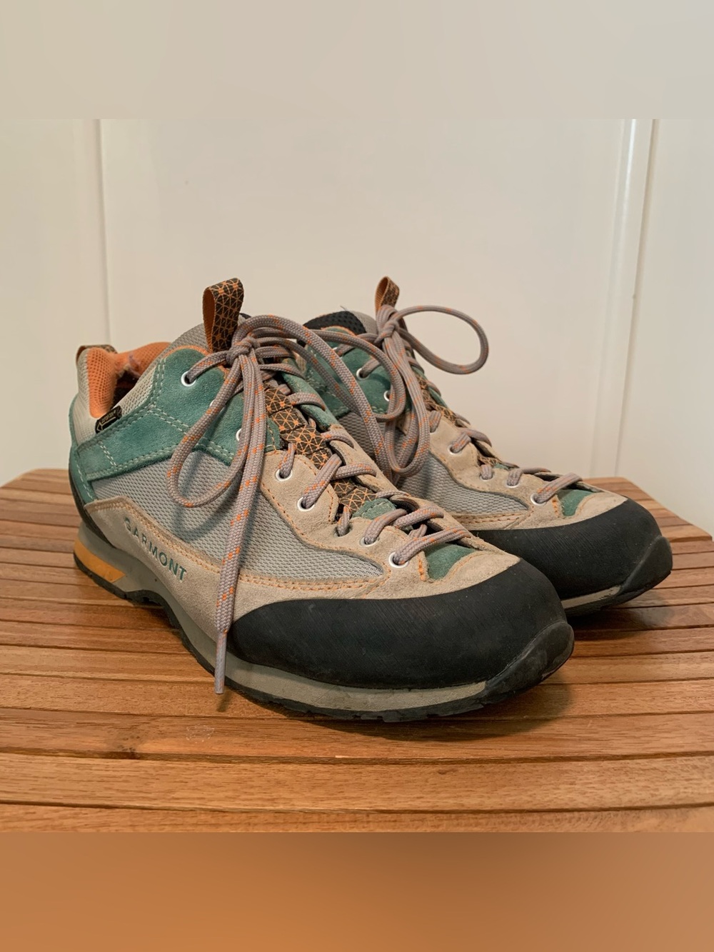 Garmont Women’s Hiking Shoes, size 7.5/39